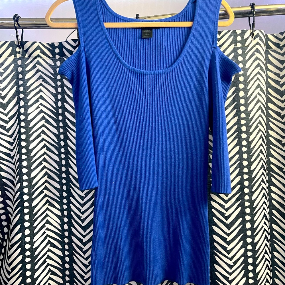 Blue sweat shirt shop top